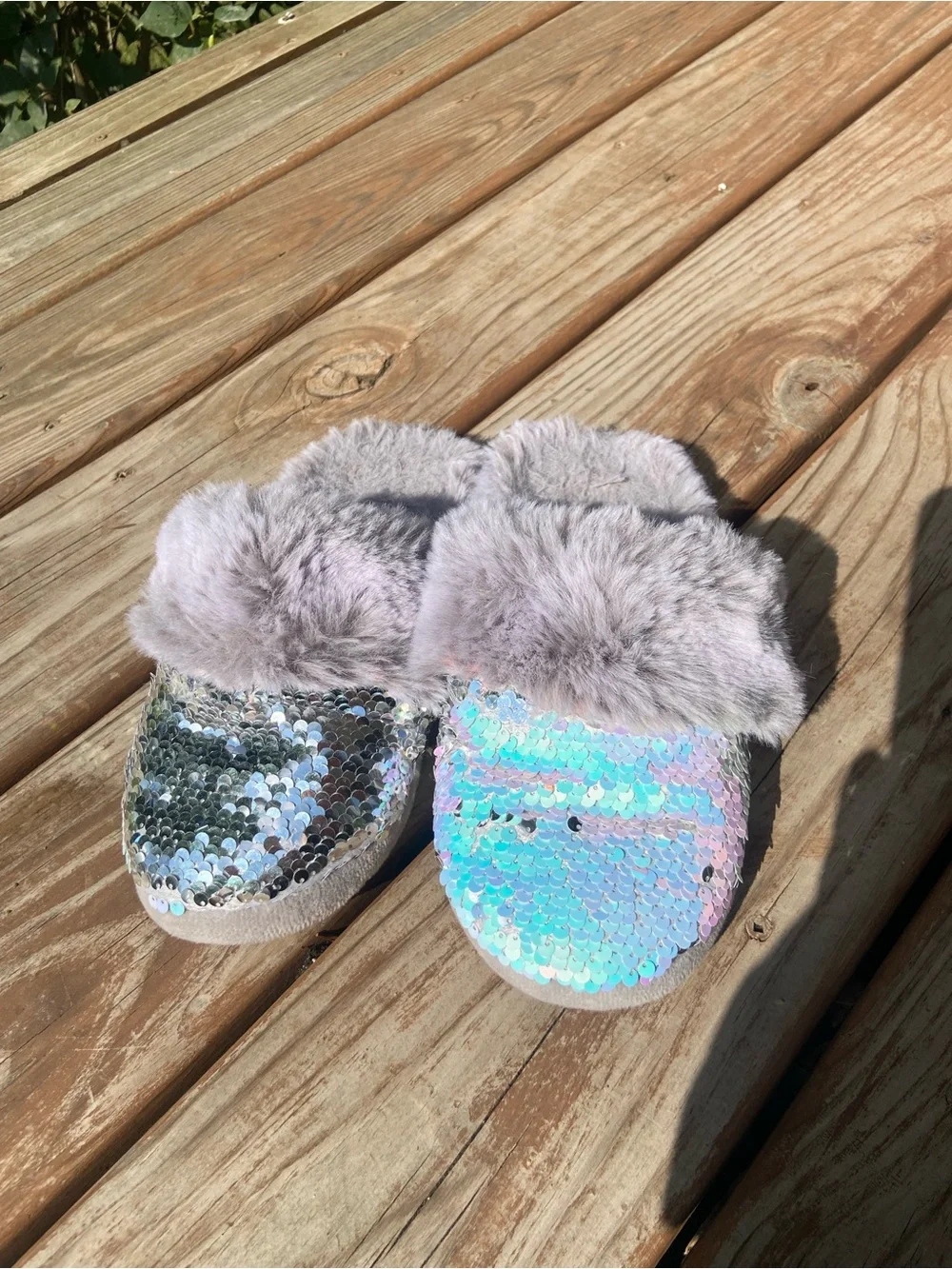 Girls Slippers - Mermaid - Sequins - Fluffy Soft Faux Fur - Rubber Sole